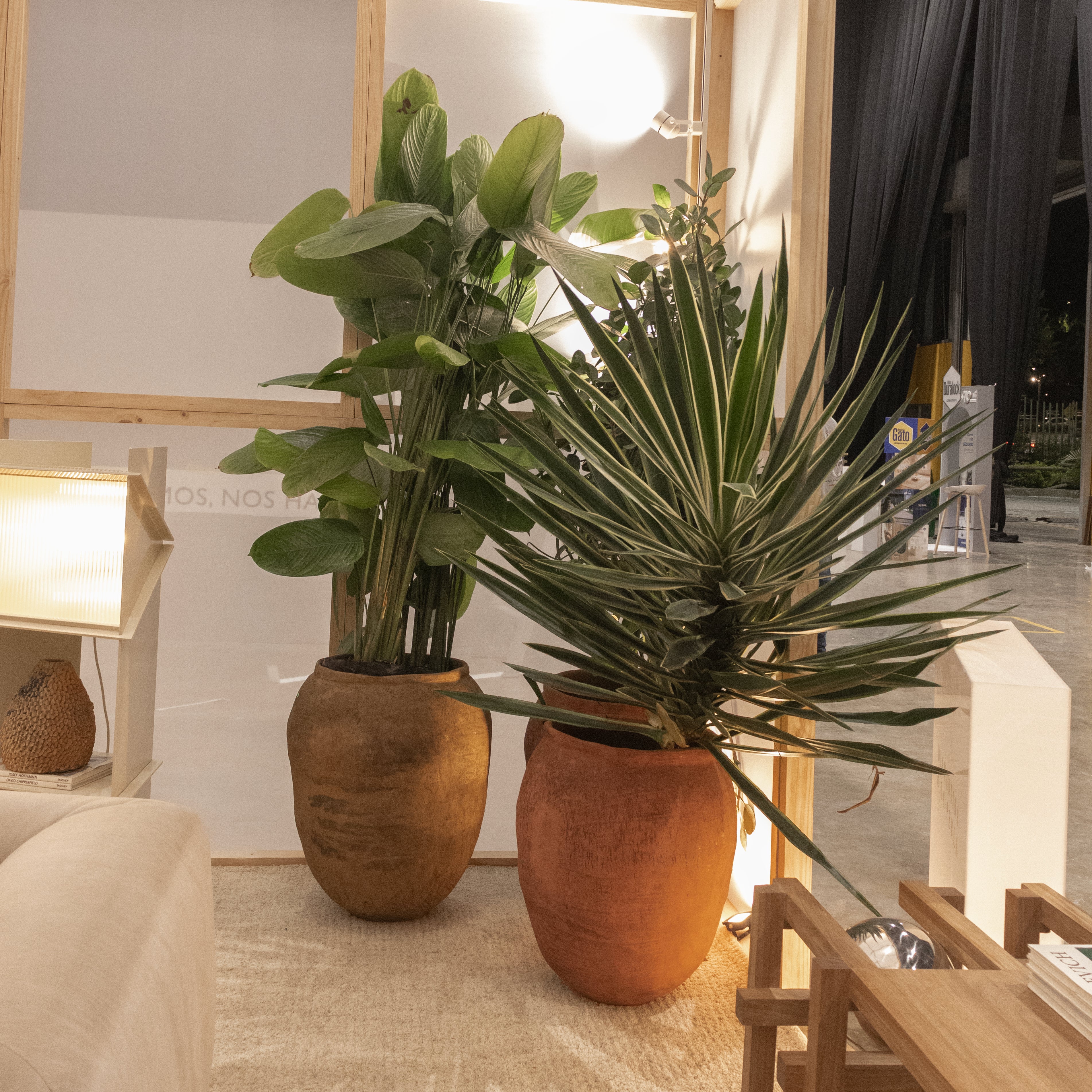 Maceta de piso Magdalena