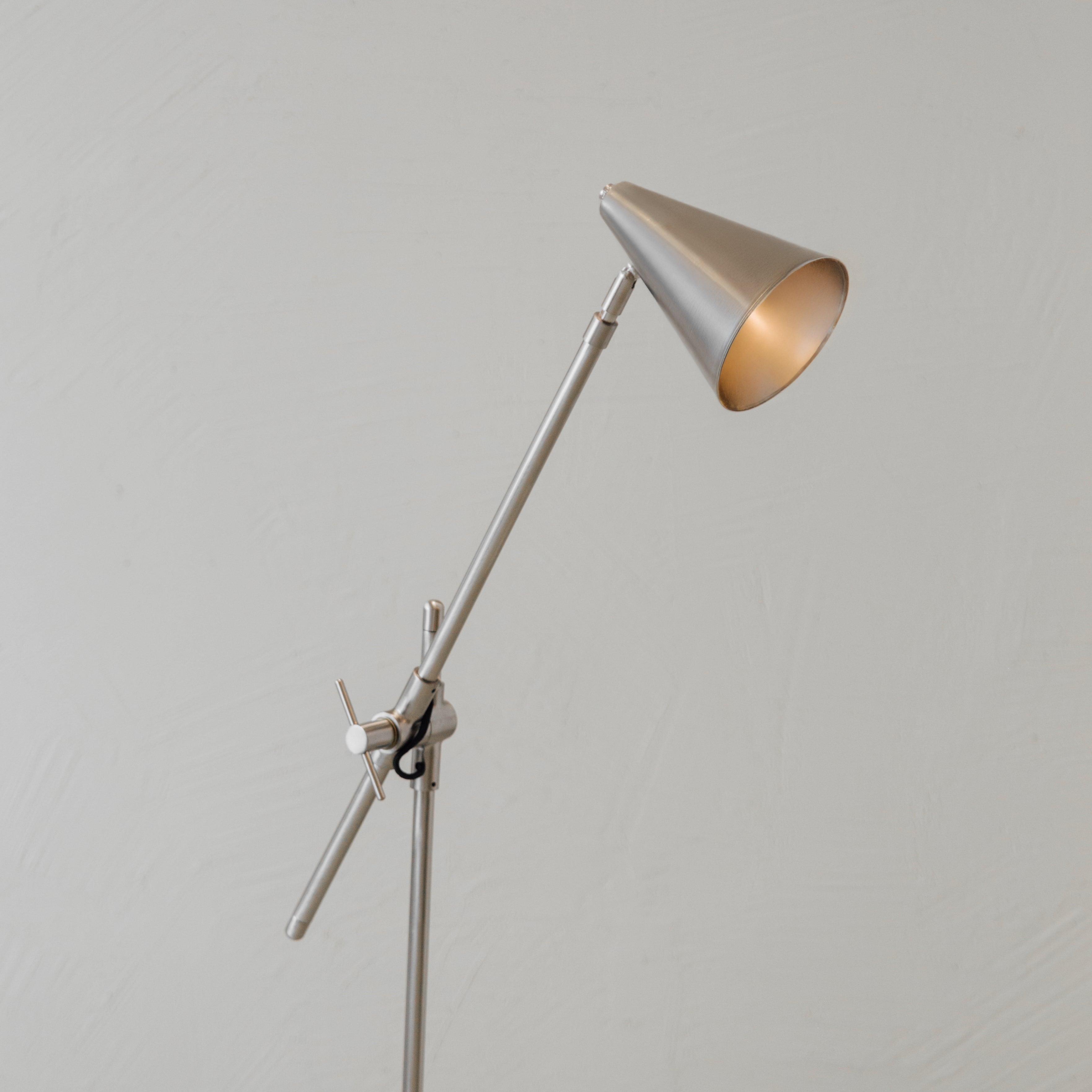 Lámpara de piso Trípode