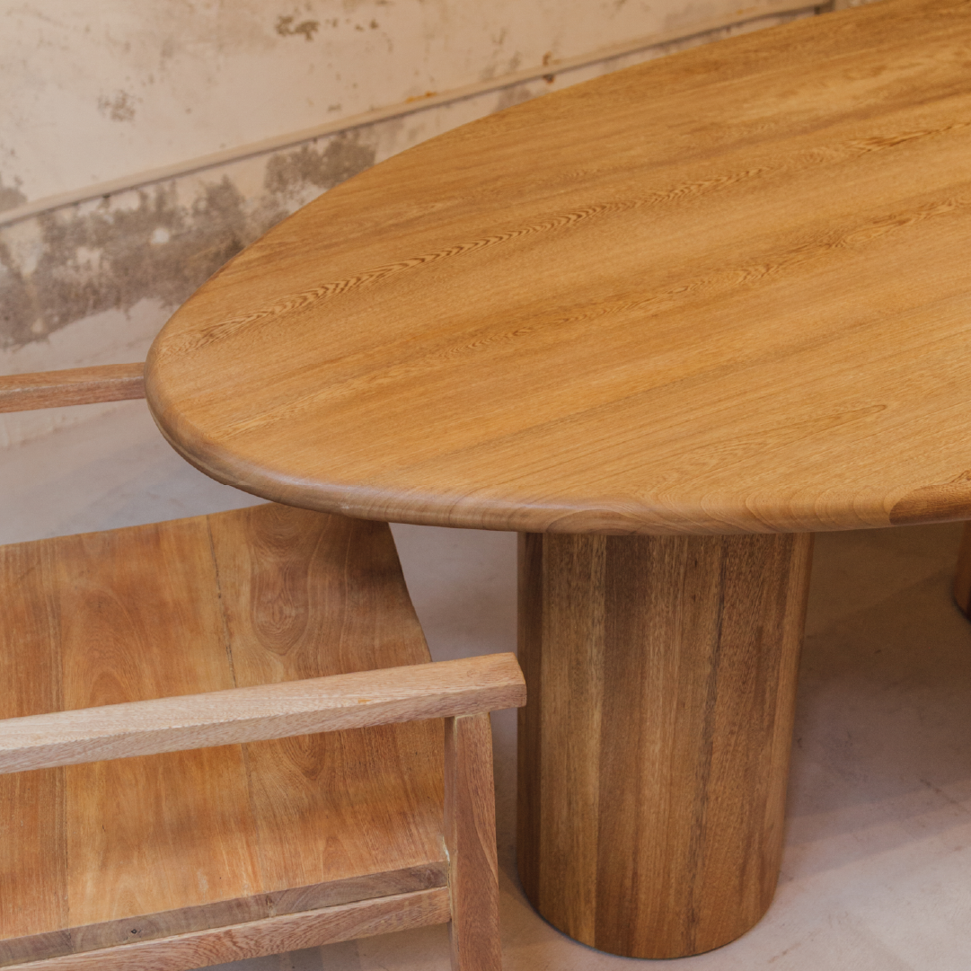 Mesa de comedor Oceanía