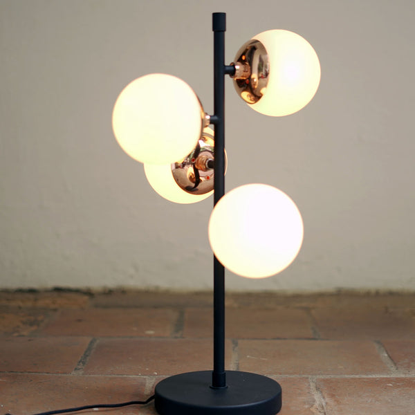 Lámpara de mesa Camelia