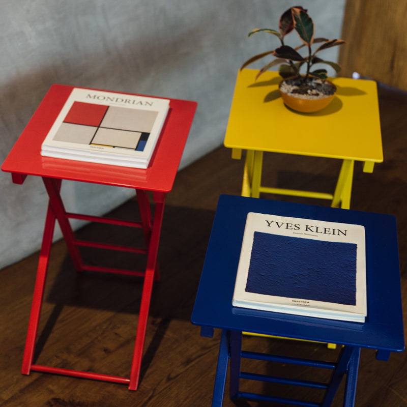 Mesa auxiliar Magnolia en hierro
